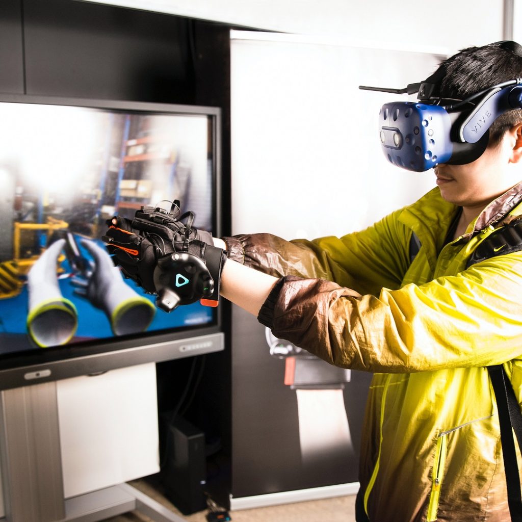 Virtual Reality (VR) Transforming busineses - Kilowott